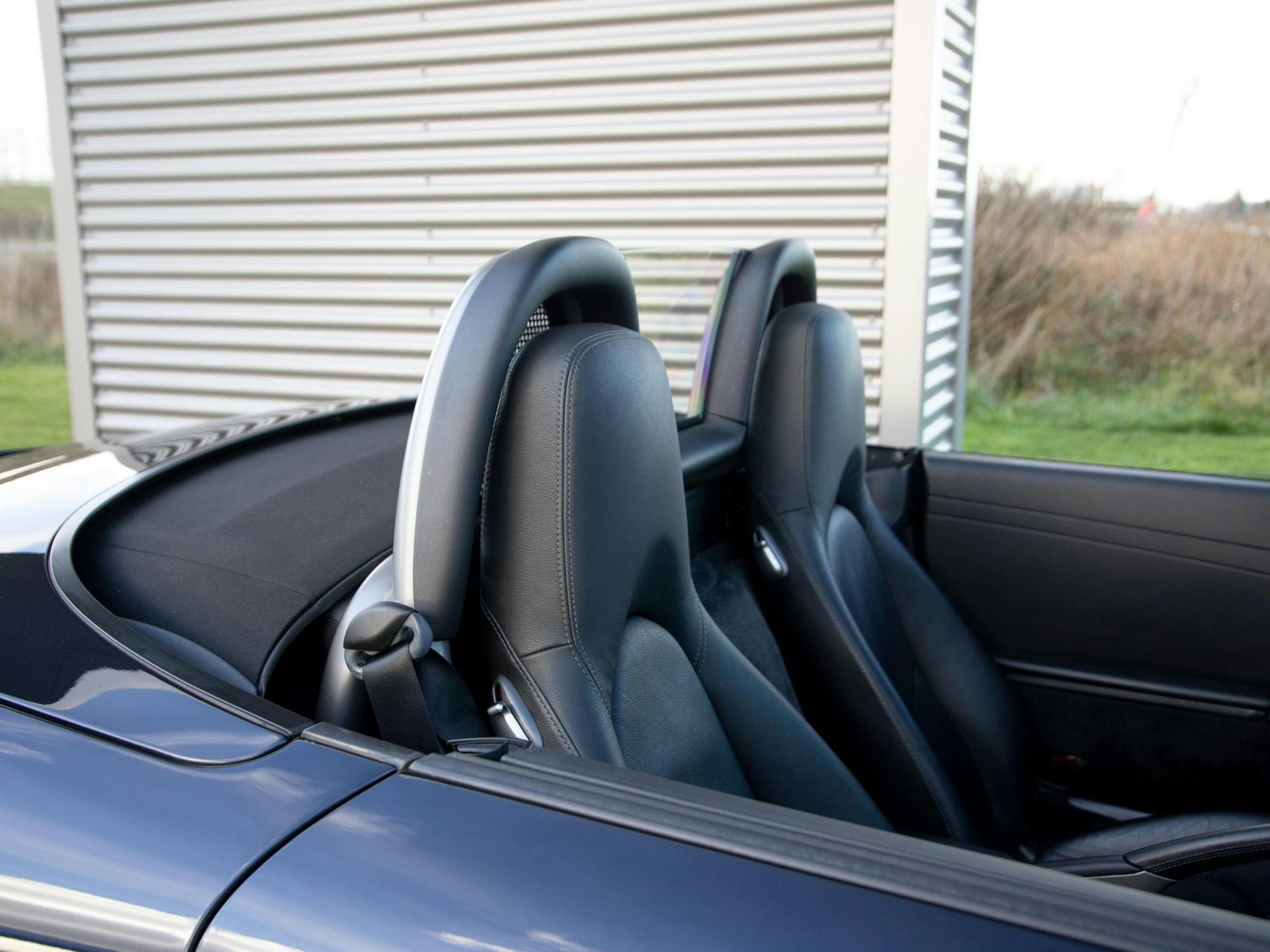 Porsche Boxster 2.7 | Sound-Package Plus | Stoelverwarming | Home-Link |
